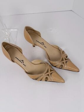 Alexandra Neel Camel/Nude Incognito_Dorse Heels, Size 38
